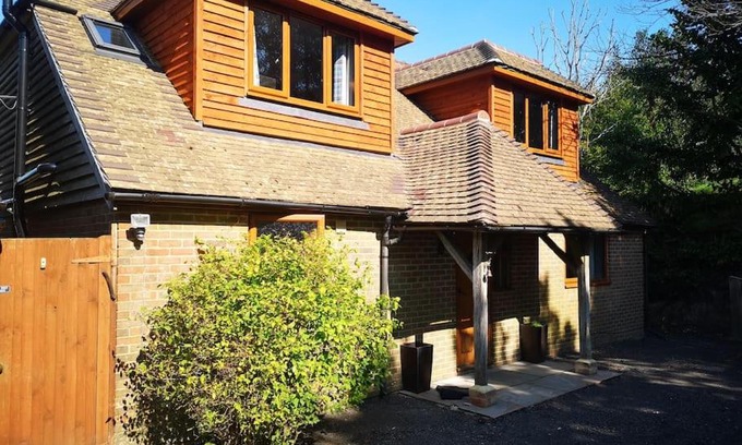 Heathfield House | Characterful cottage in stunning location.