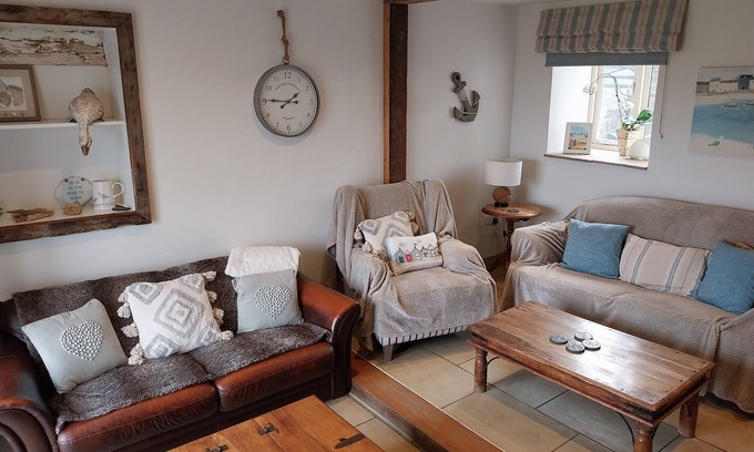 Briggswath Cottage | Characterful cottage, wonderful sea & countryside views, pet friendly