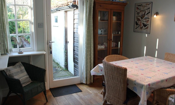 Wells House | Characterful, pretty, family friendly Georgian house centrally located in Wells