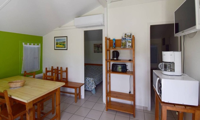 Le Mas-dAgenais Ski Chalet | Chardonneret - Village de 10 gîtes, style chalets en pin