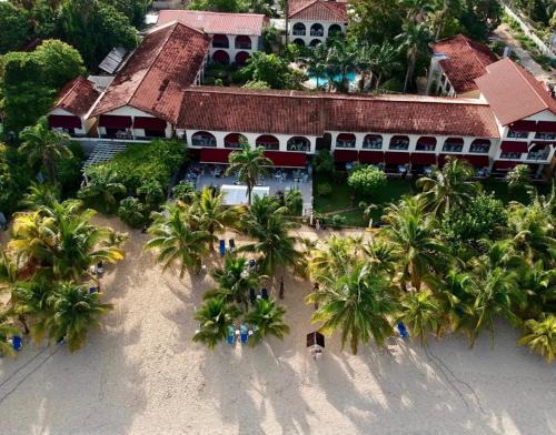 Negril Hotel | Charela Inn