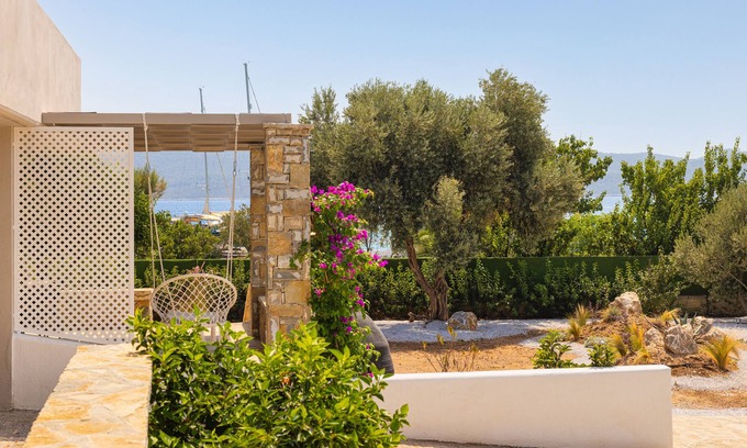 Klima Apartment | Chariclea Guest House