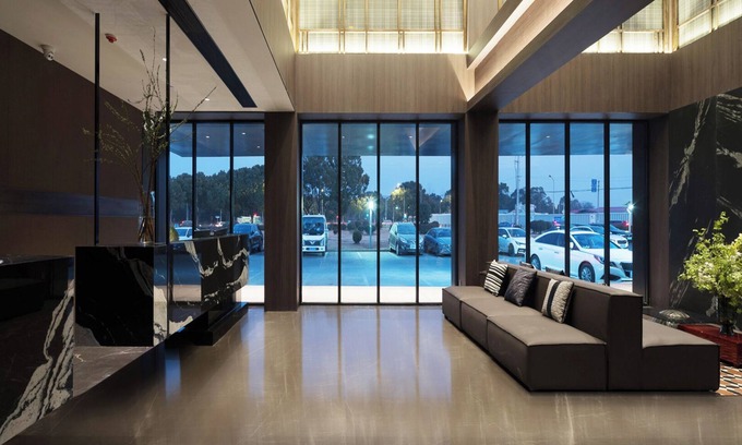 Downtown Shanghai Hotel | Charles hotel