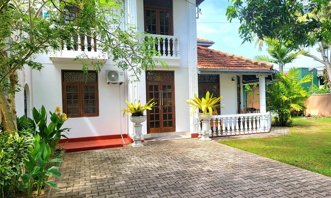 Moratuwa Villa | CHARLES VILLA Rawathawatta.Moratuwa, Colombo.