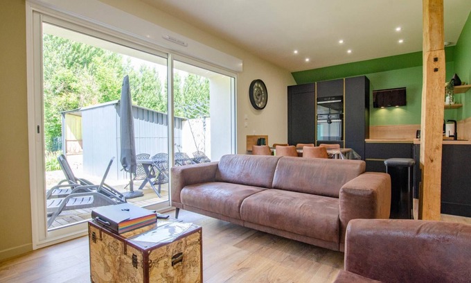Neuville-sur-Vanne House | Charlie's Home - NEUVILLE SUR VANNE