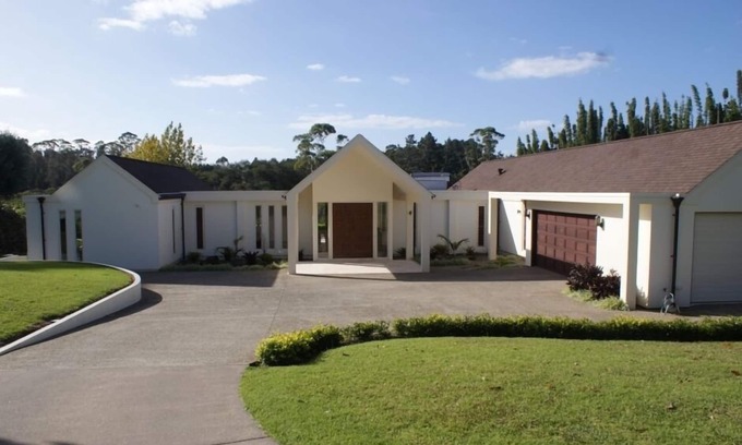 Kerikeri House | Charlies Rock Bed & Breakfast in Kerikeri