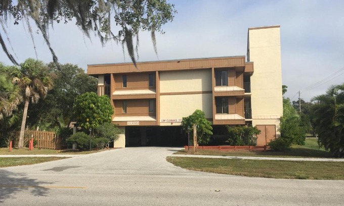 Charlotte Harbor Hotel | Charlotte Bay Resort