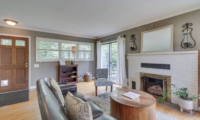 Batesville Cottage | Charlottesville Getaway in Bailey's Retreat!