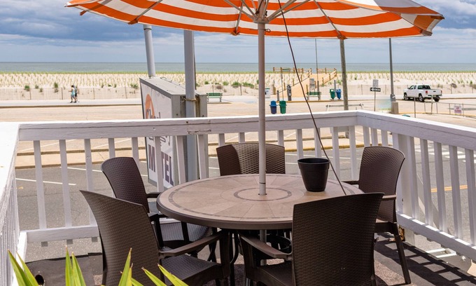 Ortley Beach Hotel | Charlroy Motel