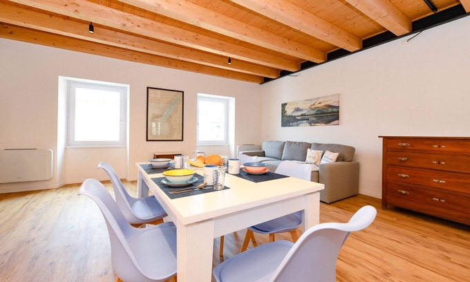 Assenza Apartment | Charm Lakefront Apartment Panorama MGH