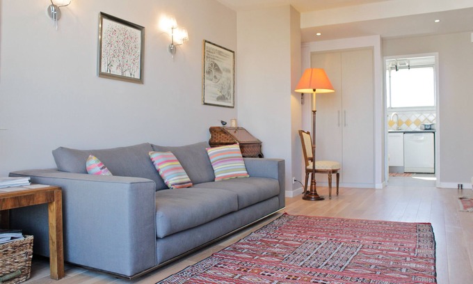 Saint-Giniez Apartment | Charm, quietness, beach, city, ideal location and 5 minutes from motorways