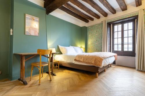 Moret-sur-Loing House | Charmant cottage rénové et climatisé, centre historique de Moret-sur-Loing