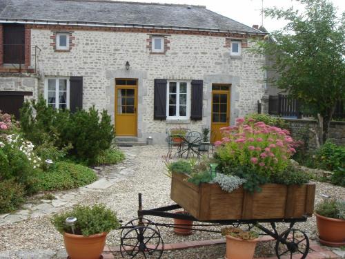 Pithiviers-le-Vieil House | Charmant Gîte au Calme près de Pithiviers avec Jardin et Terrasse - FR-1-590-133