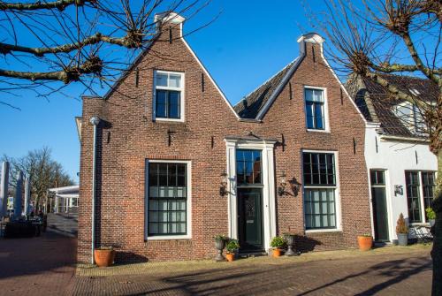 Loenen Villa | Charmant huis in het bruisende centrum.