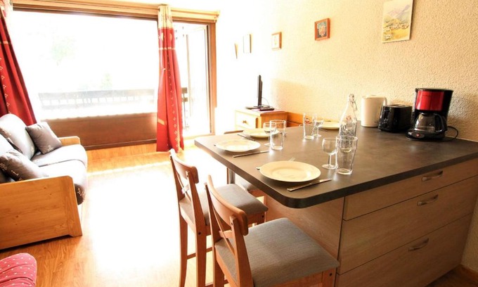 La Salle-les-Alpes Apartment | Charmant studio 4 pers avec piscine, proche télécabines et commerces, accès direct ski, La Salle-les-Alpes - FR-1-330F-106