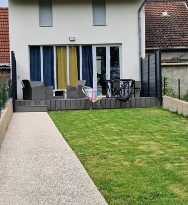 Paroisse Saint-Vincent-de-Paul House | Charmante maison de village