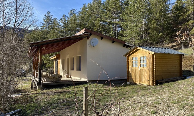 Remuzat House | Charmante Maison en Pleine Nature