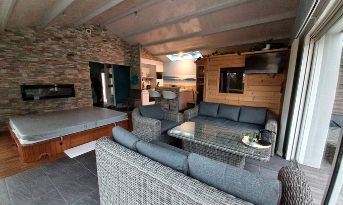 Saint-Gervais House | Charmante Maison Avec SPA et Sauna Privatisés