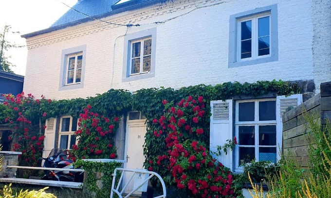 Wepion House | Charmante suite en bord de Meuse La CASA DE PADDLE