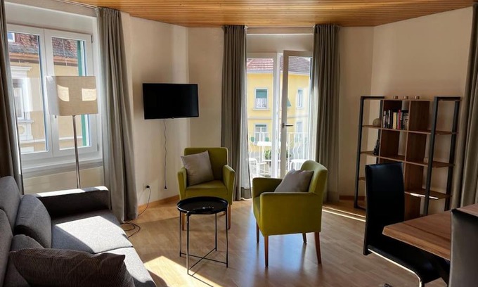 Arbon Apartment | Charmante und zentrale Wohnung am Weiherpark Arbon