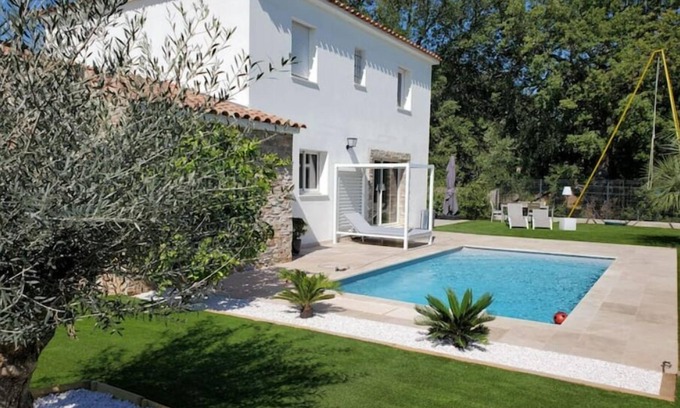 Puget-sur-Argens Villa | Charmante Villa Cosy 6 Personnes Avec Piscine Privée