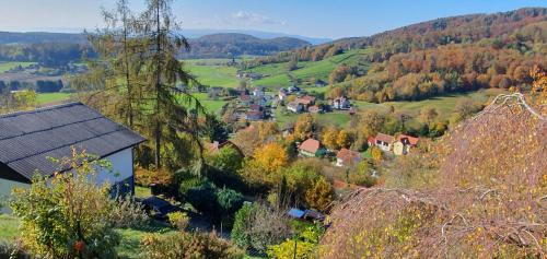 Thal House | Charmantes Landhaus mit Garten und traumhaftem Fernblick