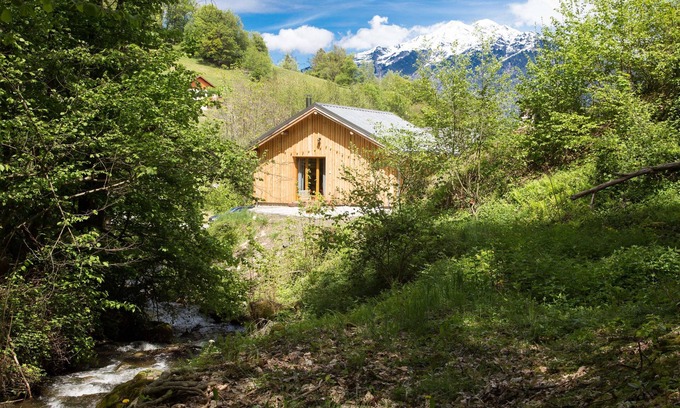 Saint-Alban-des-Hurtieres Ski Chalet | Charming chalet for 2 next to a trout stream with mountain views