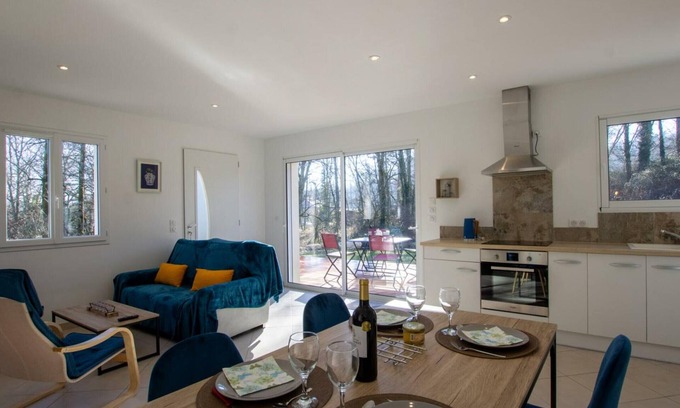 Saint-Martial-de-Nabirat Cottage | Charming Villa with Modern Amenities, Near Saint Martial de Nabirat, Périgord Noir