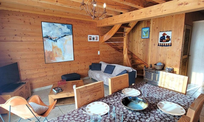 Saint-Michel-de-Chaillol Ski Chalet | Charming South-Facing Chalet for 6 with Terrace, TV, and Pet-Friendly in Saint-Michel-de-Chaillol