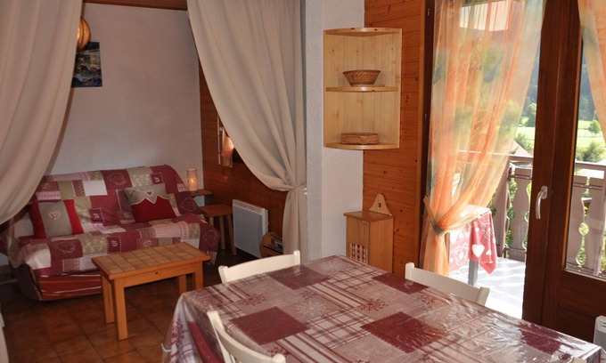 La Chapelle-d'Abondance Apartment | Charming apartment with south balcony and Multi Pass for €3/day!