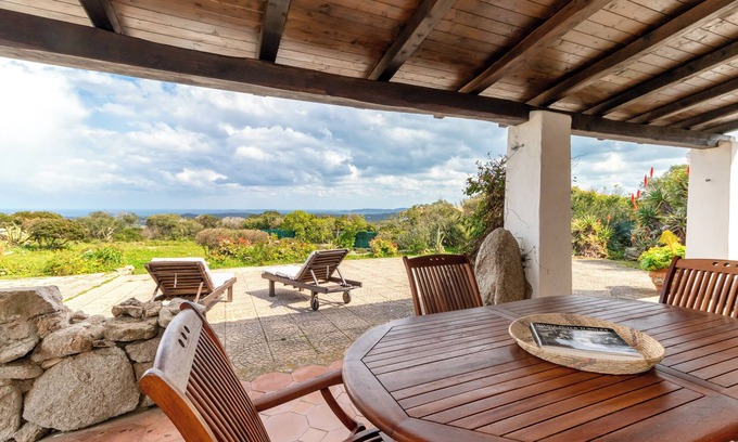 Marazzino Villa | Charming "Villa Vista Mare Santa Teresa" in the Green with Sea View, Garden & Terrace
