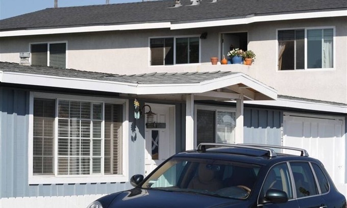 Pierpont Bay Cottage | Charming Beach Cottage - Dreams & Memories, a Perfect Getaway!