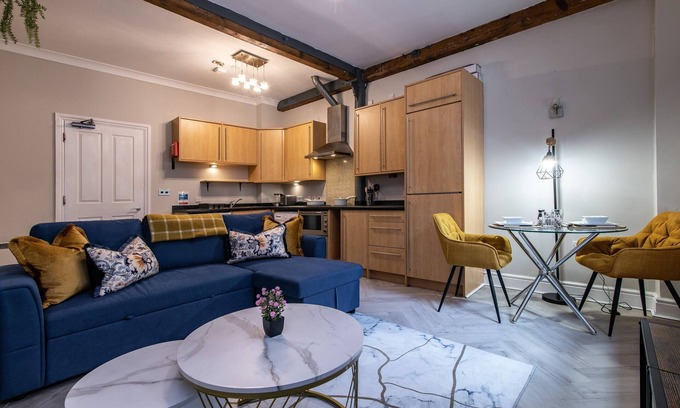 Nottingham City Centre Apartment | Charming 1-Bed Near The Station