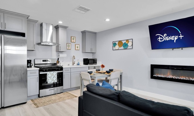 Southeast Anaheim Apartment | Charming 1-bedroom 1 bath in delightful Anaheim FULLY FURNISHED