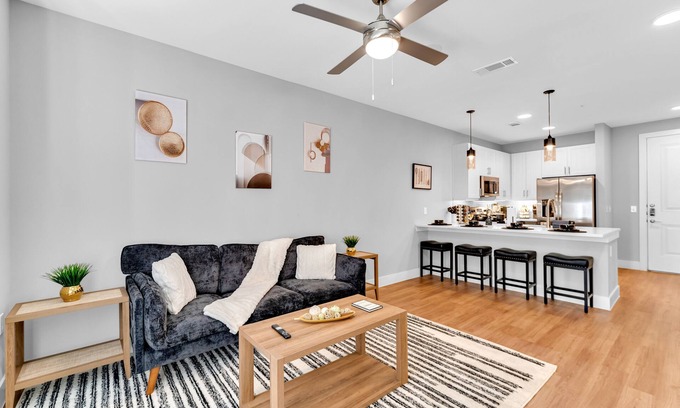 Fort Worth Apartment | Charming 1-bedroom apartment in Fort Worth with WiFi, AC, fitness room