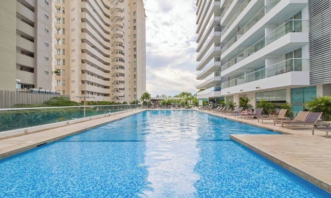 Santa Marta Apartment | Charming 1-bedroom apartment with AC, fitness room, WiFi in serene Magdalena