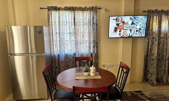 Brighton Apartment | Charming 1-bedroom apartment at the marvelous Castle Berry Unit208 with WiFi, AC