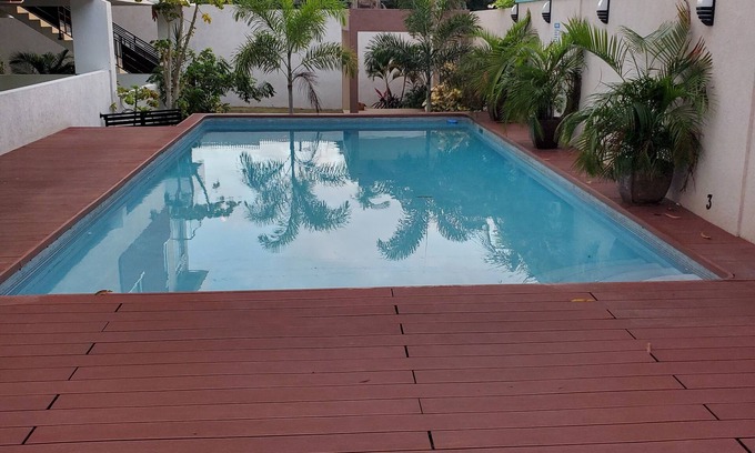 Saint Andrew Apartment | Charming 1-bedroom apartment with AC, WiFi in awesome Kingston!