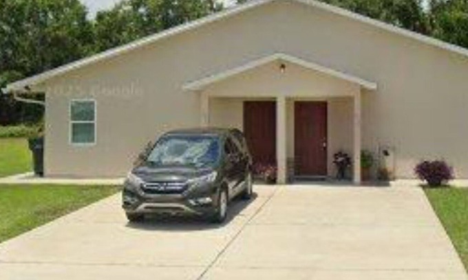 Poinciana Apartment | Charming 1-bedroom apartment in wonderful Kissimmee with AC