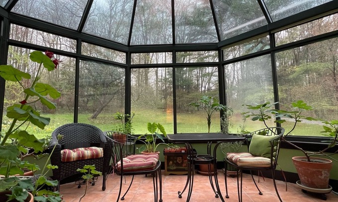 Richmond Apartment | Charming 1-bedroom apartment in Richmond, MA