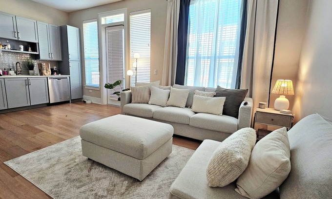 Garland Condo | Charming 1-bedroom apartment