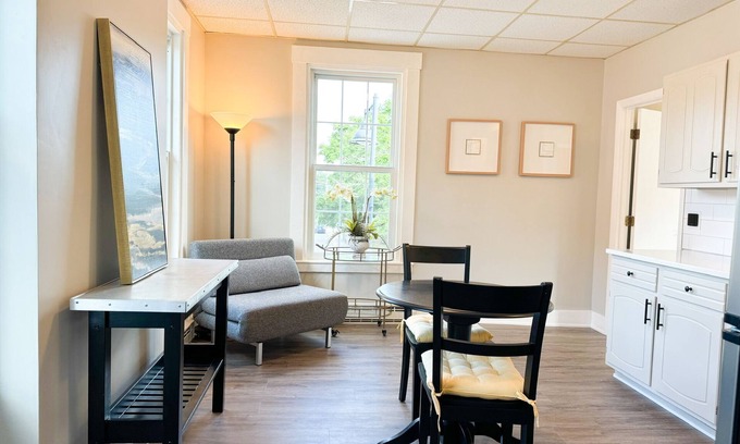 Southern Coast Apartment | Charming 1-bedroom apartment with WiFi, AC in lovely Saco