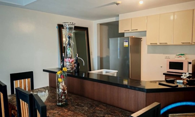 Pinagsama Condo | Charming 1 bedroom condo in delightful Taguig with AC, WiFi, fitness room