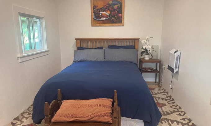 Sebastopol House | Charming 1-bedroom detached from main home in tranquil Sebastopol