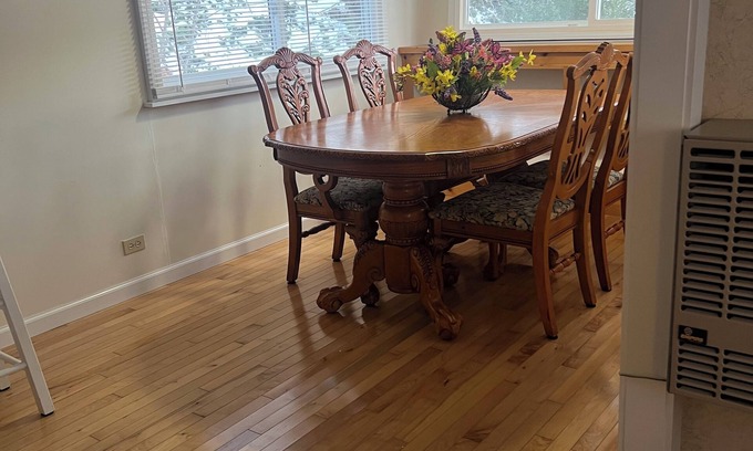 Burnsville House | Charming 1-bedroom house with WiFi, AC in enchanting Burnsville