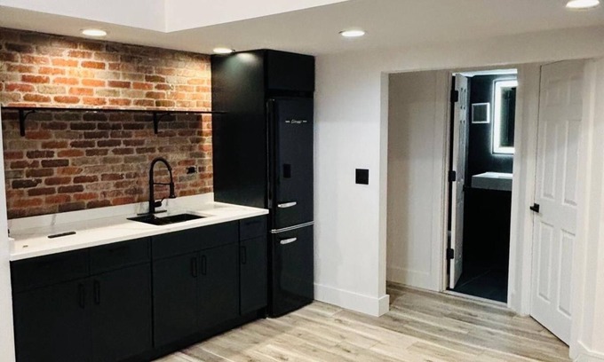 Wakefield House | Charming 1-bedroom house in The Bronx with AC, WiFi