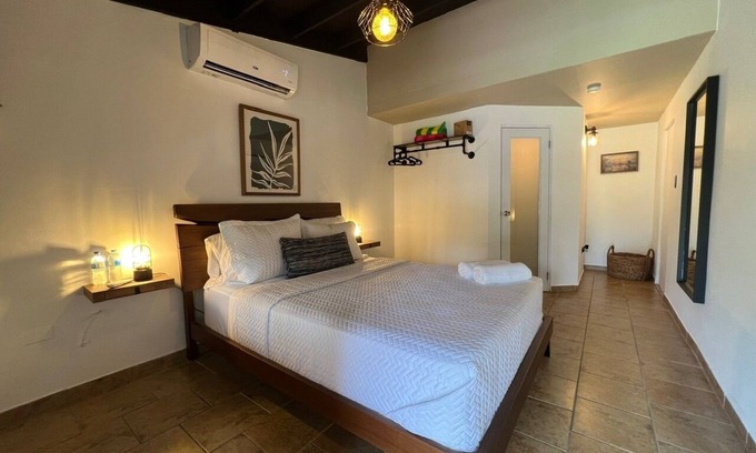 Adjuntas Hotel | Charming 1-bedroom hotel with AC, WiFi in gorgeous Garzas Ward, Adjuntas