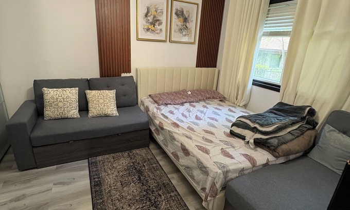 Patiala House | Charming 1-bedroom house with AC, WiFi in peaceful Patiala