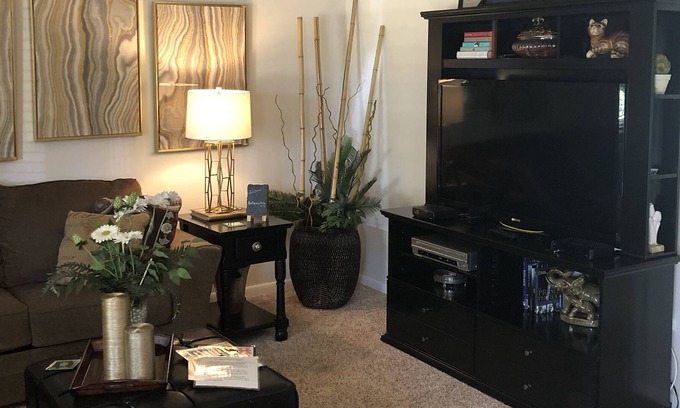 Revelo House | Charming 1 bedroom house adjacent to Stearns Heritage Golf
