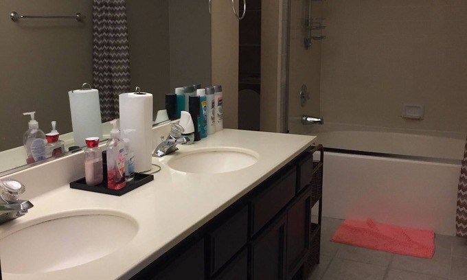 Quartz Hill House | Charming 1-bedroom in the gated community house with AC and WiFi in Palmdalenn